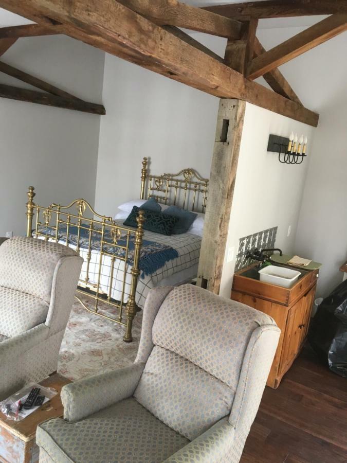 The Carriage House Flat - Downtown Paris Canada Esterno foto