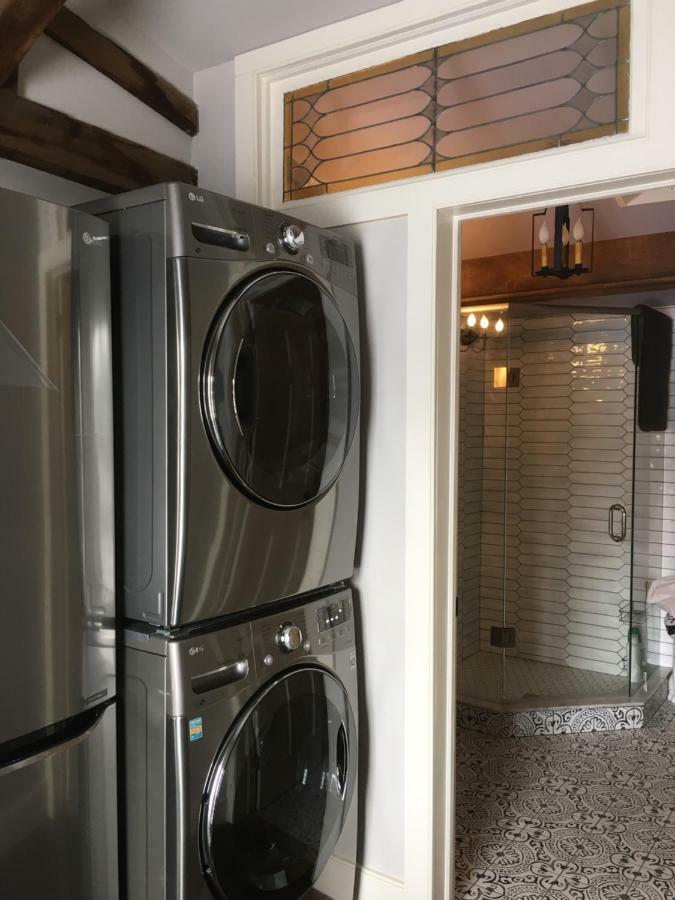 The Carriage House Flat - Downtown Paris Canada Esterno foto
