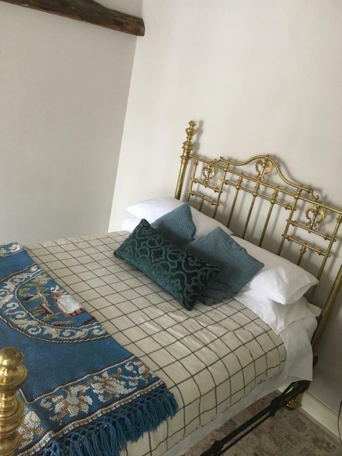 The Carriage House Flat - Downtown Paris Canada Esterno foto